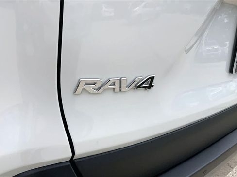 Used 2025 Toyota RAV4 Limited FWD image 31