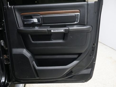 Used 2013 RAM 2500 Laramie w/ Protection Group image 18
