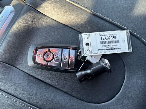 New 2026 Ford Expedition Max Platinum w/ Stealth Performance Package image 8