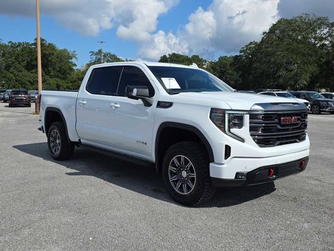 Used 2024 GMC Sierra 1500 AT4 w/ Technology Package image 2