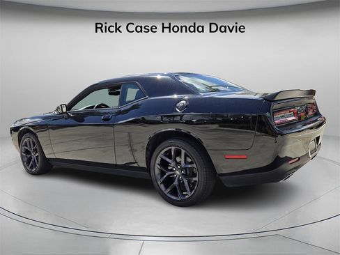 Used 2023 Dodge Challenger SXT w/ Blacktop Package image 8