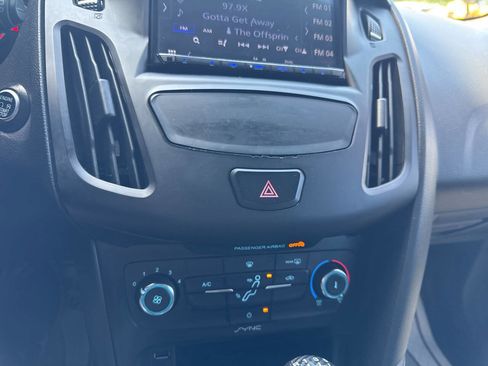 Used 2018 Ford Focus ST FWD image 28