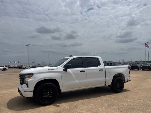 Used 2023 Chevrolet Silverado 1500 Custom RWD image 11
