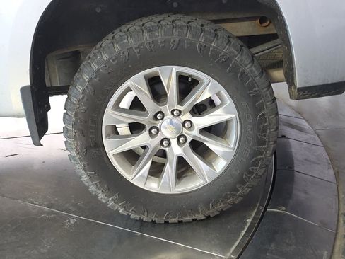 Used 2019 Chevrolet Silverado 1500 LTZ w/ LTZ Texas Edition AWD/4WD image 12