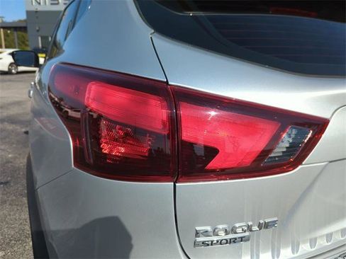 Certified 2019 Nissan Rogue Sport SV w/ Technology Package image 14