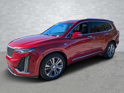 Used 2024 Cadillac XT6 Premium Luxury image 10