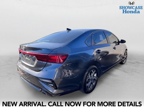 Used 2020 Kia Forte LXS FWD image 5