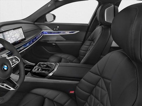Used 2026 BMW 740i RWD image 6