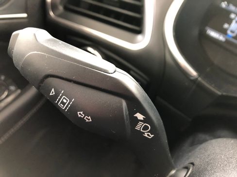 Used 2020 Ford Edge Titanium w/ Class II Trailer Tow Package image 34