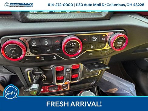 Used 2023 Jeep Gladiator Rubicon w/ Cold Weather Group AWD/4WD image 23
