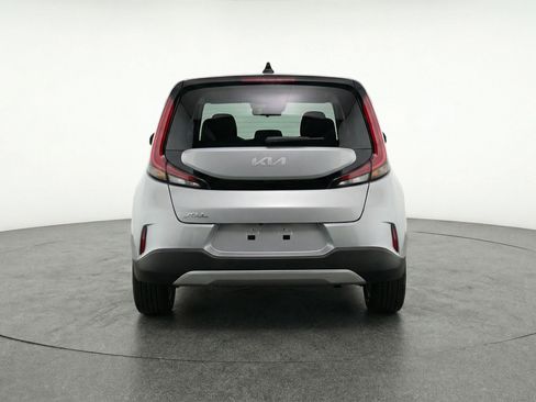 Used 2025 Kia Soul LX w/ LX Technology Package image 7