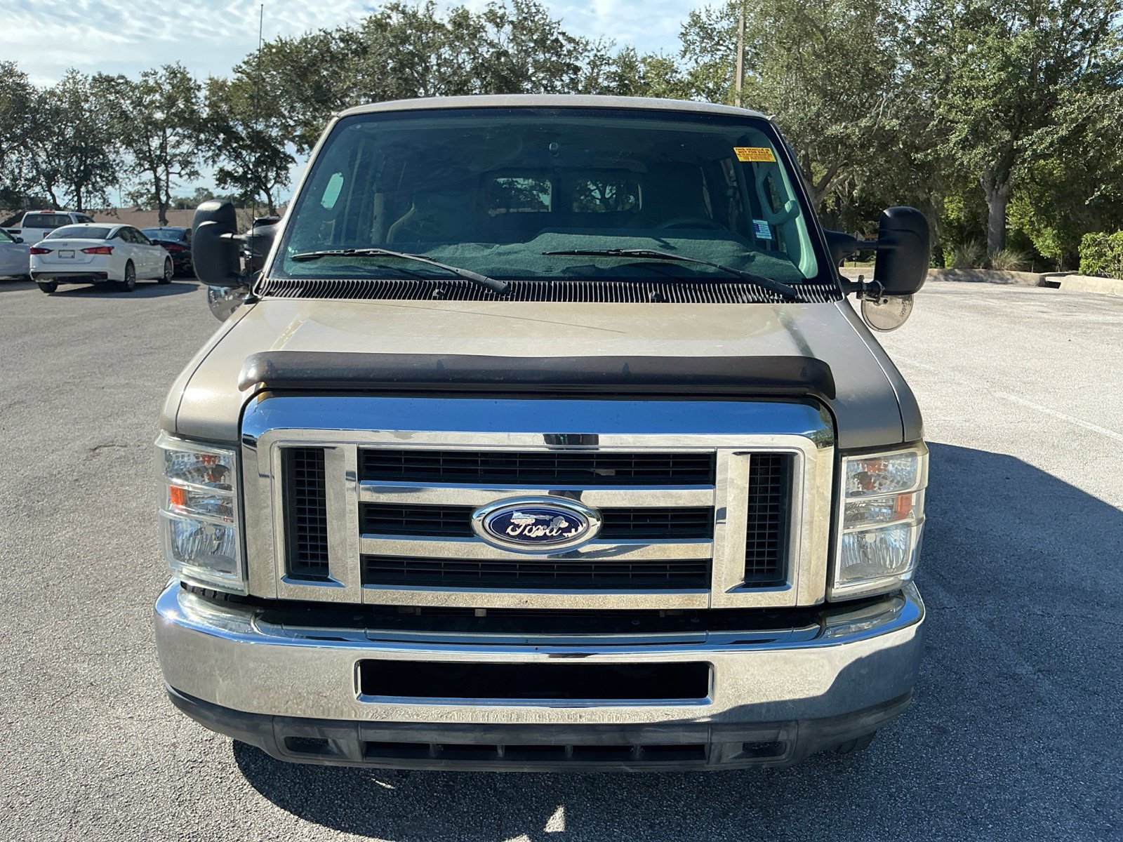Used 2014 Ford E-350 and Econoline 350 XLT RWD image 3