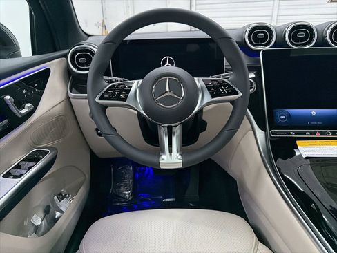 New 2026 Mercedes-Benz GLC 300 GLC 300 image 21