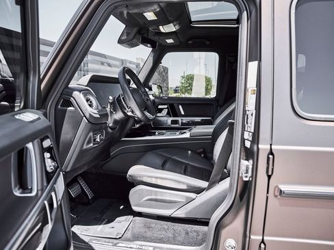 Used 2025 Mercedes-Benz G 63 AMG 4MATIC image 44