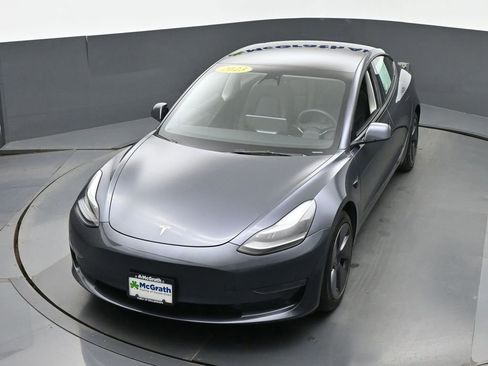Used 2023 Tesla Model 3 Standard Range image 27