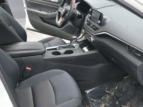 Used 2021 Nissan Altima 2.5 S image 16
