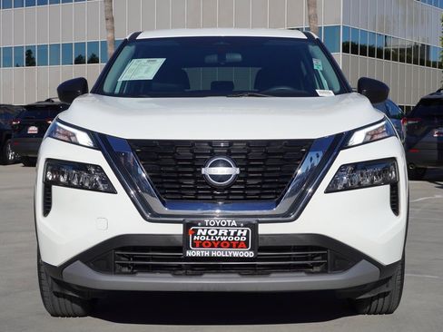 Used 2023 Nissan Rogue S image 3