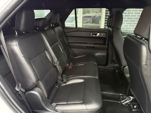 Used 2023 Ford Explorer 4WD Police Interceptor image 29