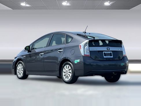 Used 2014 Toyota Prius Prime Advanced FWD image 3
