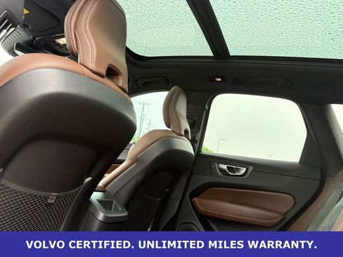 Certified 2023 Volvo XC60 B5 Plus w/ Protection Package Premier FWD image 33