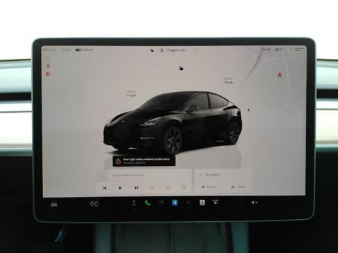 Used 2025 Tesla Model Y Long Range AWD/4WD image 40
