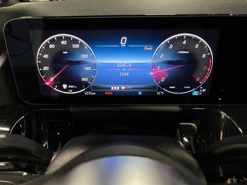 Used 2026 Mercedes-Benz GLA 250 4MATIC image 27