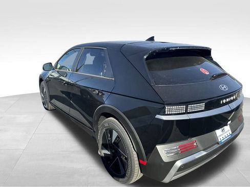 New 2026 Hyundai Ioniq 5 SE image 11