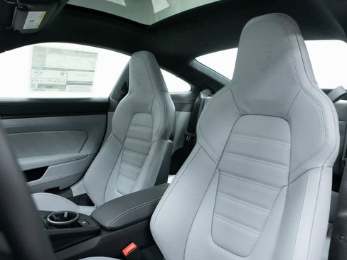 New 2026 Porsche 911 Carrera 4 GTS image 5