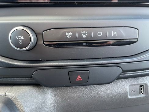 New 2026 Ford Transit 250 148 Medium Roof Extended AWD image 9