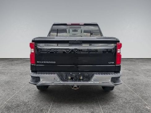 Used 2020 Chevrolet Silverado 1500 LTZ w/ LTZ Plus Package AWD/4WD image 7