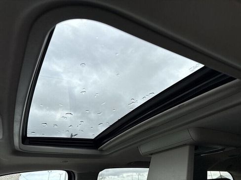 Used 2012 GMC Yukon Denali image 29