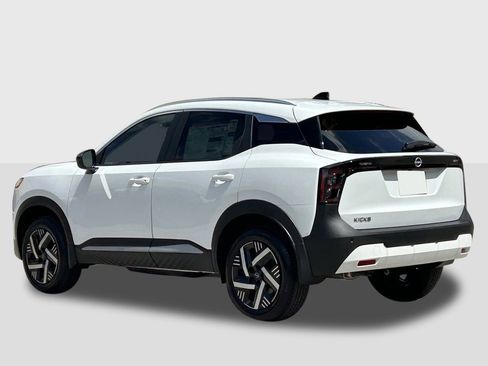 New 2026 Nissan Kicks SV image 2
