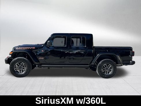 Used 2025 Jeep Gladiator Mojave image 9