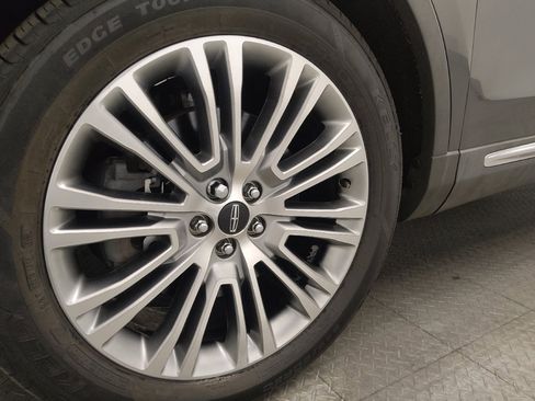 Used 2018 Lincoln MKX Reserve w/ Lincoln MKX Climate Package image 31