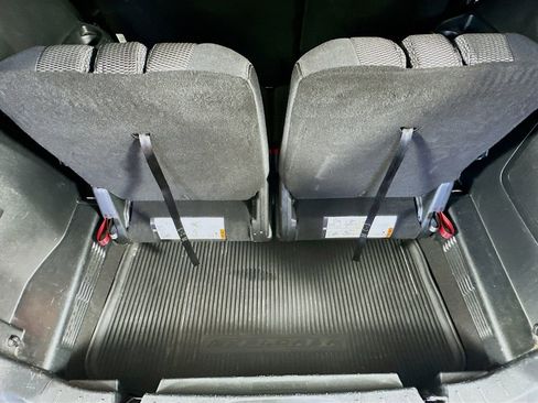 Used 2018 Ford Explorer XLT w/ Equipment Group 201A image 34