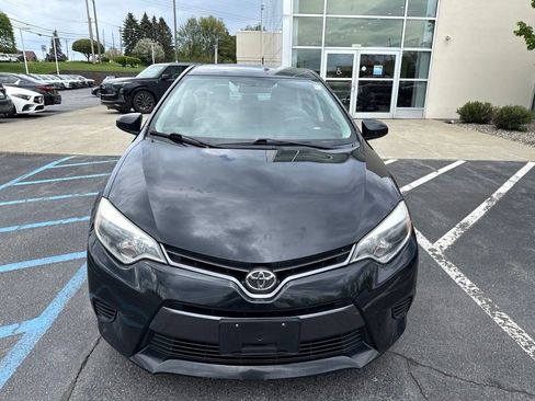 Used 2015 Toyota Corolla LE FWD image 12