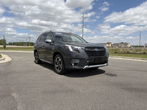 Used 2022 Subaru Forester Touring AWD/4WD image 7