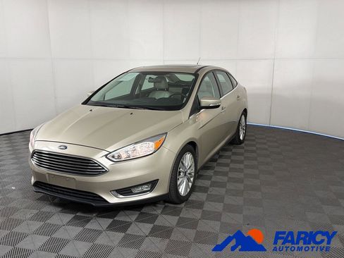 Used 2018 Ford Focus Titanium FWD image 1