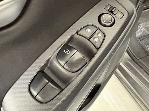 Used 2024 Nissan Sentra SV FWD image 20