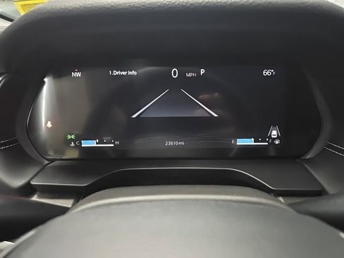 Used 2023 Jeep Grand Cherokee L Limited image 21