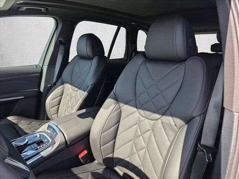New 2026 BMW X5 xDrive50e w/ M Sport Package AWD/4WD image 4