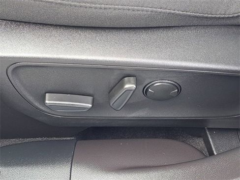 Certified 2023 Ford Escape Active w/ Tech Pack #2 image 9