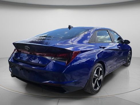 Certified 2023 Hyundai Elantra SEL w/ Convenience Package FWD image 5