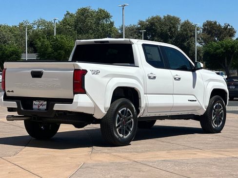 New 2026 Toyota Tacoma 4x4 Double Cab image 4