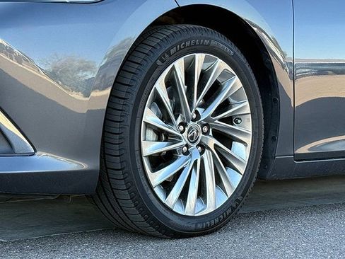 Used 2022 Lexus ES 350 Luxury w/ Accessory Package image 34