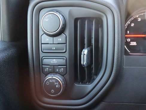 Used 2024 Chevrolet Silverado 2500 Custom w/ Custom Convenience Package image 9