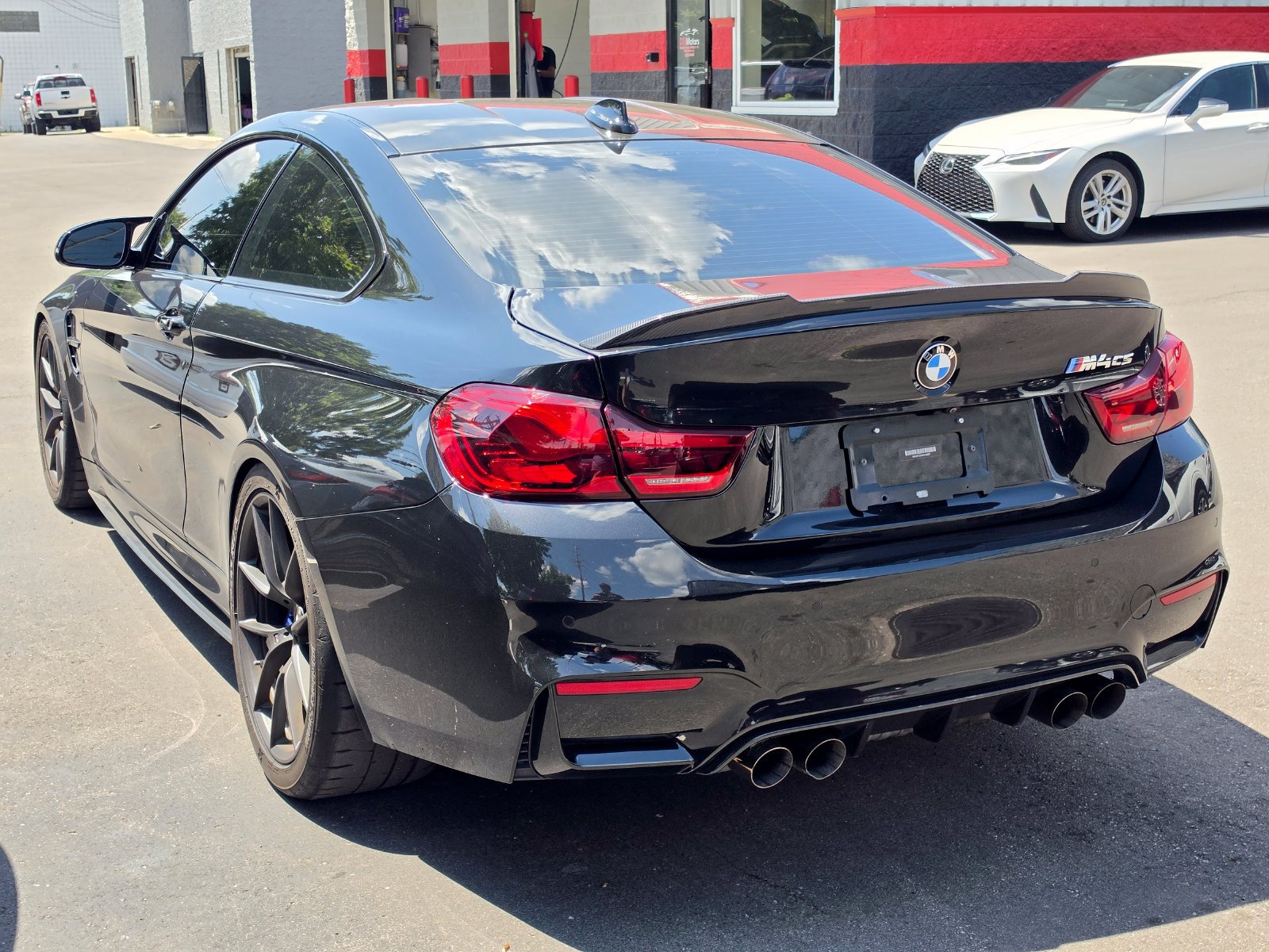 Used 2019 BMW M4 CS RWD image 3
