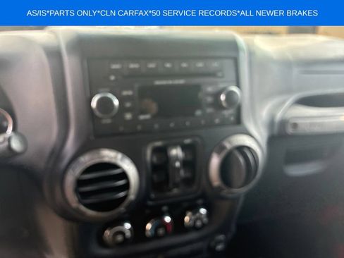 Used 2012 Jeep Wrangler Unlimited Sport AWD/4WD image 11