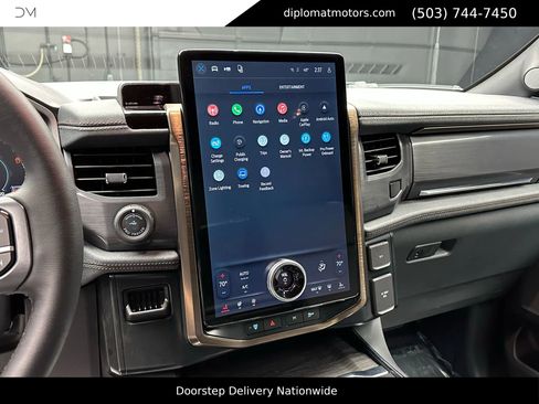 Used 2025 Ford F150 Lightning Lariat image 30