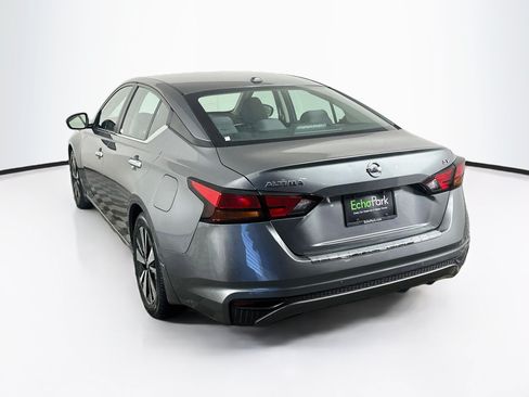 Used 2021 Nissan Altima 2.5 SV FWD image 5